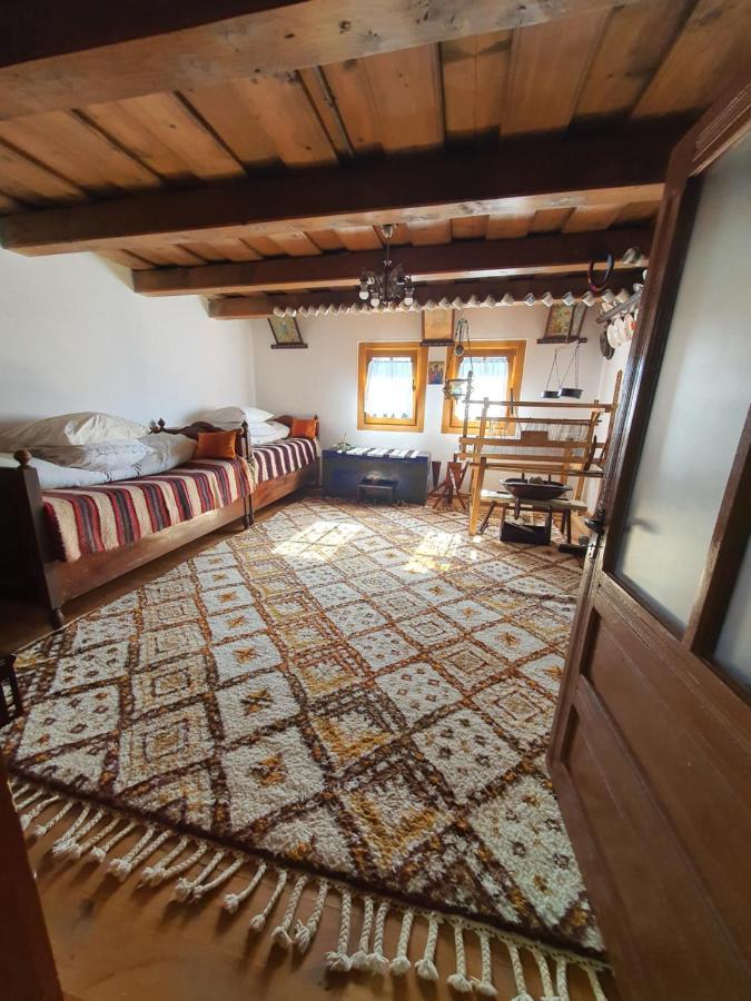 La Romaneasa Săpînţa Eksteriør billede